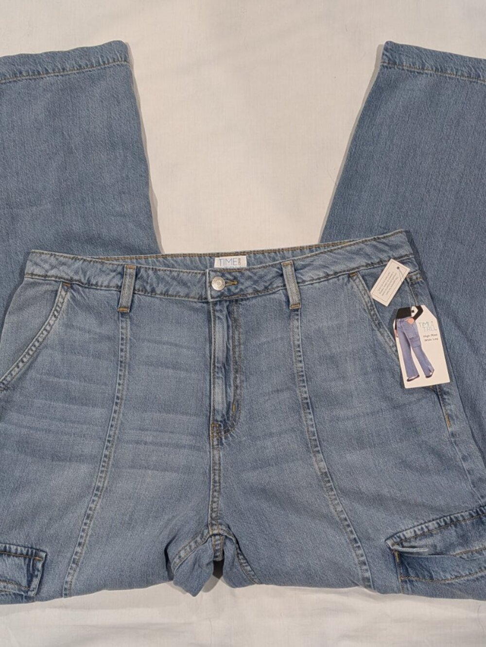 Time and Tru Women High Rise Wide Leg cargo jeans size 14